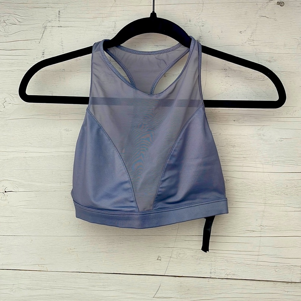 Victoria sport bra.